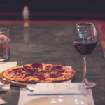 Pizzanın Kökeni: Bir Lezzetin Sanat Yolculuğu