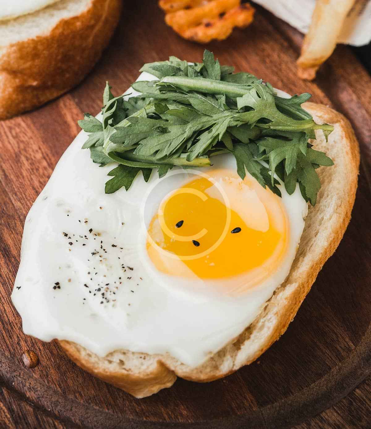 Sunny side toast